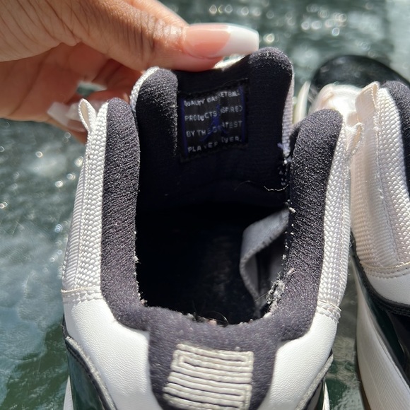 Jordan 11 Retro Low Concord size 6.5Y & 9C - Picture 15 of 17